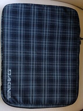 DAKINE Navy Plaid/TartanTablet Sleeve